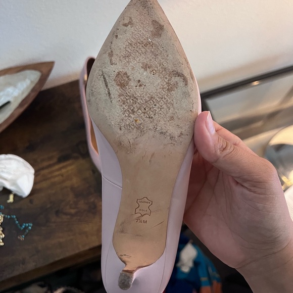 Tory Burch Blush Pointed-Toe Mid Heel Pumps - Picture 8 of 8